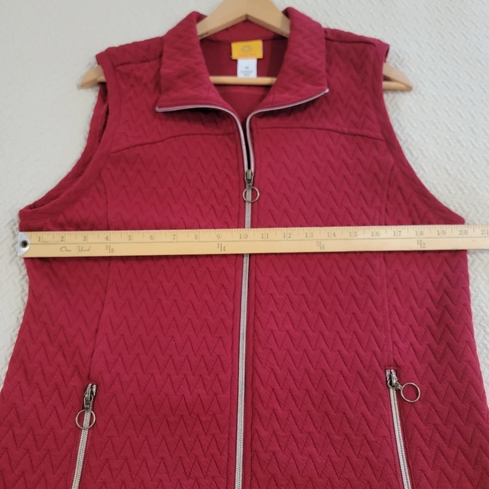 Ruby Rd. Women's Red Quilted Vest Size Medium Zipper Front